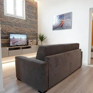 https://domus-25-tiny-suite.sicilyhotelsitaly.net