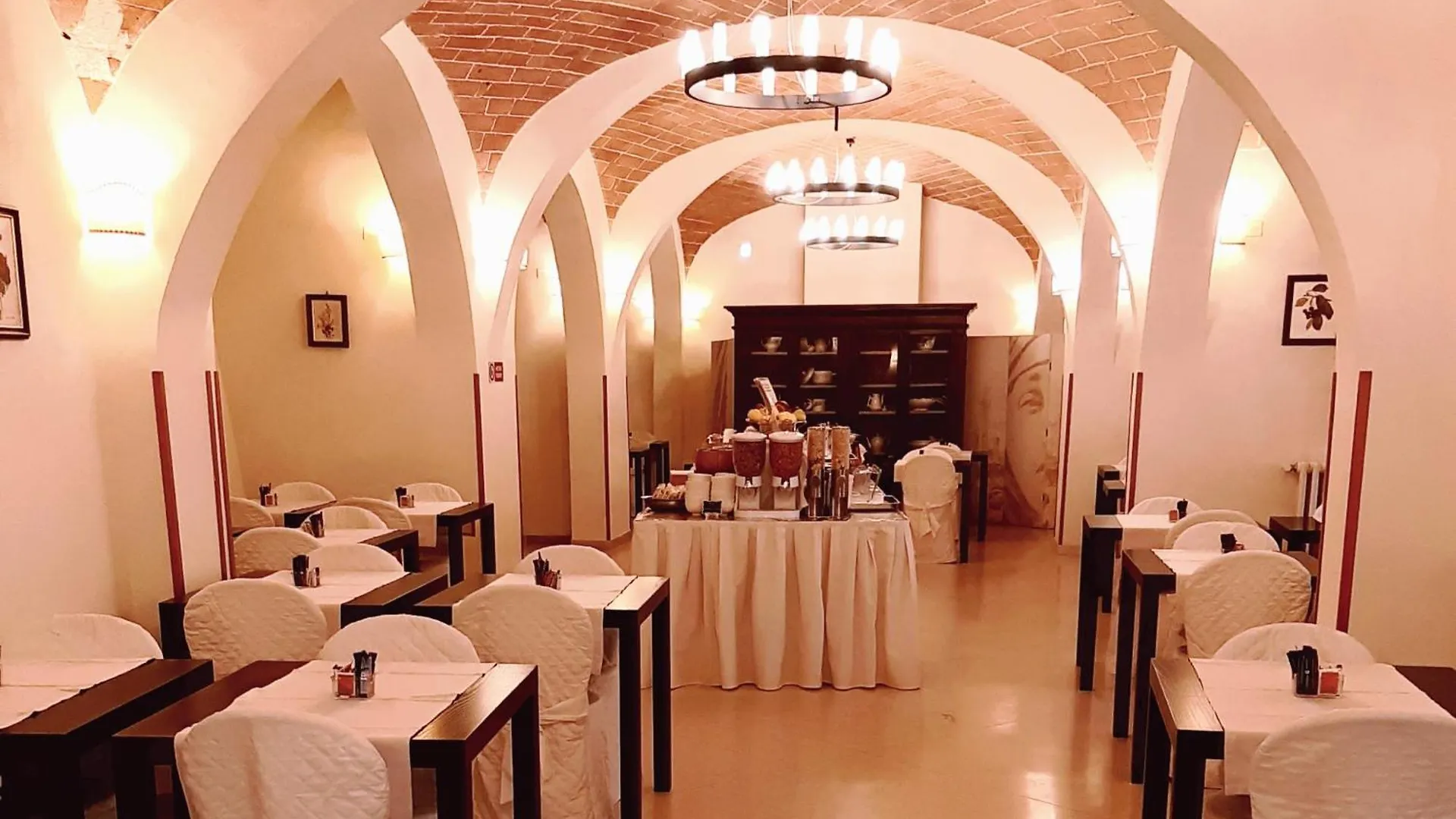 Hotel Alma Domus Siena