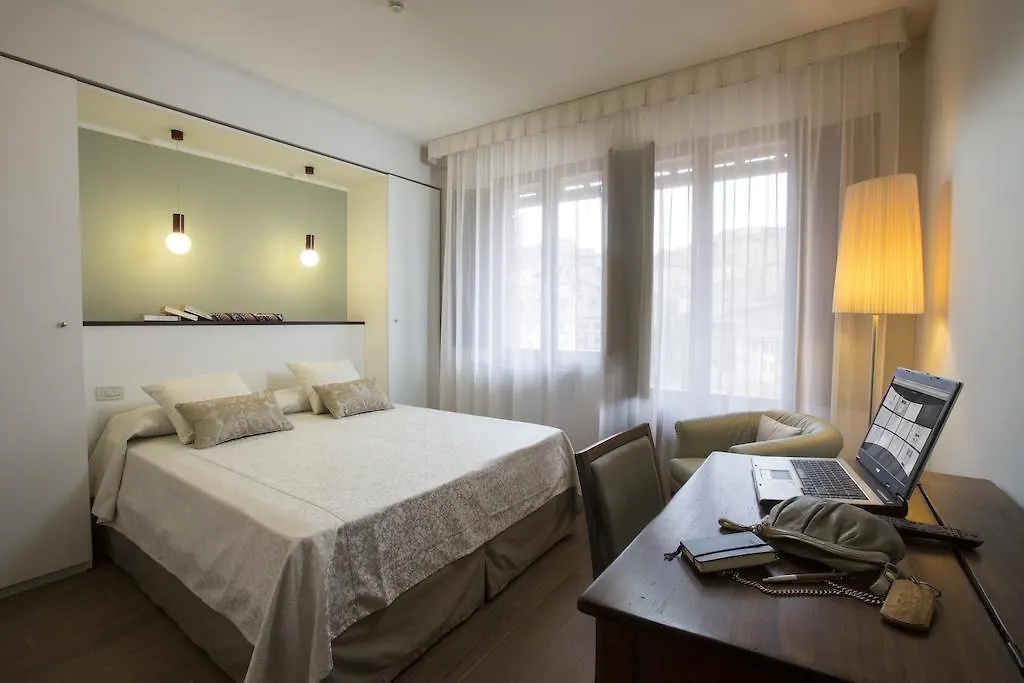 Hotel Alma Domus Siena
