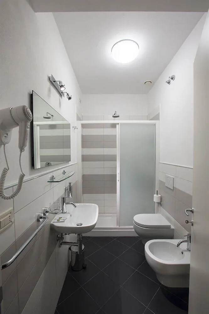 Hotel Alma Domus Siena 0*,