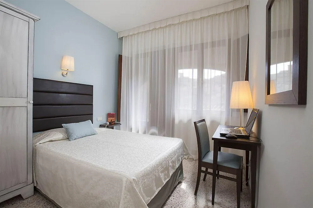 Hotel Alma Domus Siena Italy