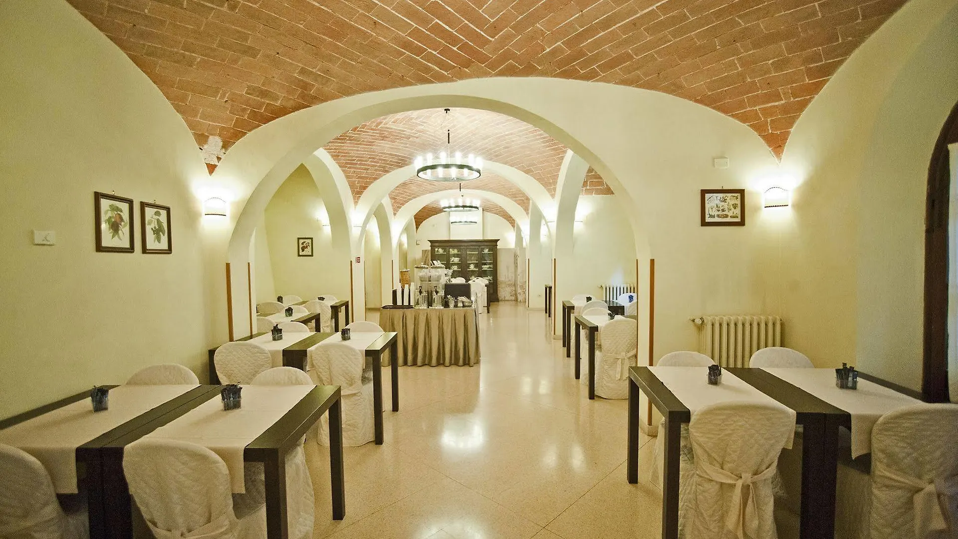 Hotel Alma Domus Siena 0*,
